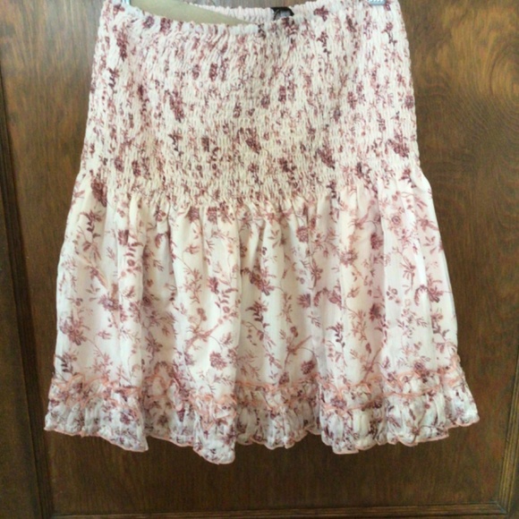 Aqua Floral Smocked Mini Skirt sz medium - Picture 8 of 8